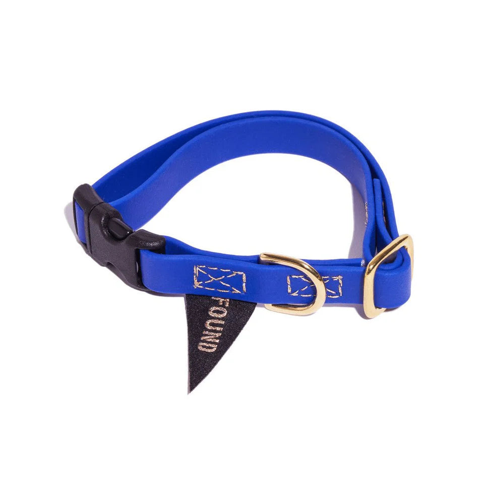 FMA water resistant collar bright blue